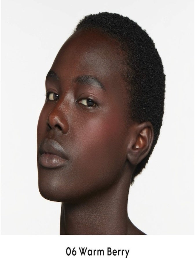 Gucci Luminous Matte Powder Blush 5.5g – 06 Warm Berry - true berry Long-Wear Luxury Cheek Color - Image 3